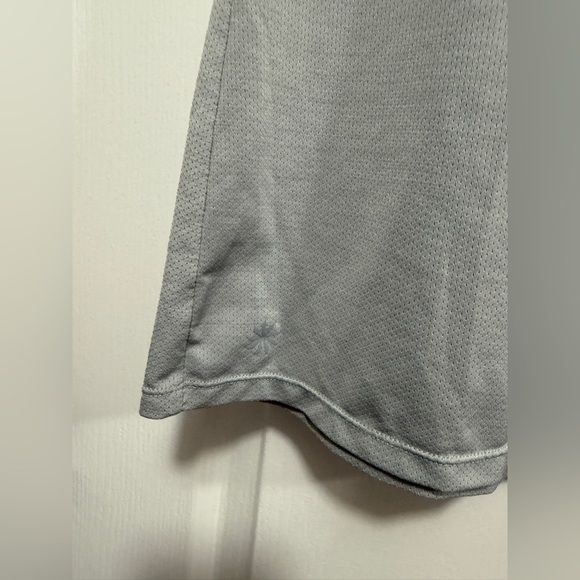 Athleta Shirt Open Back Breathable Stretch Womens S Gray Athleisure Casual EUC - Picture 12 of 16